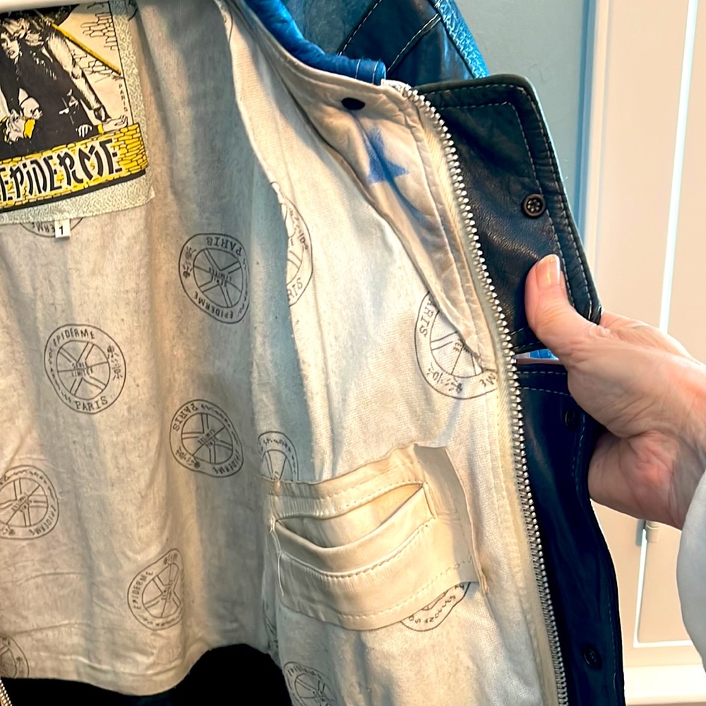 Unique/Stylish/Rare Leather Vest - Picture 9 of 13